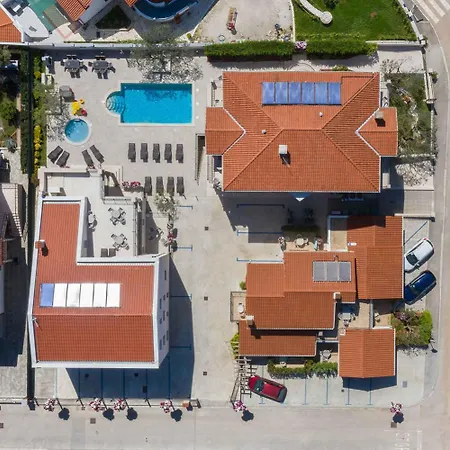 With Pool In Fazana-fazana * Fažana