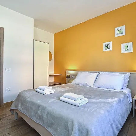 With Pool In Fazana-fazana Apartmán Fažana