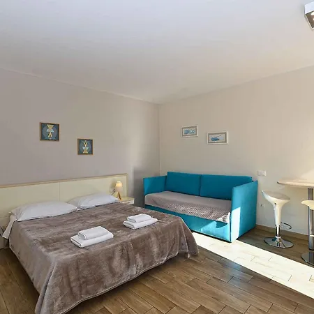 Apartmán With Pool In Fazana-fazana *